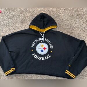 Women’s cropped Pittsburgh’s Steelers football hoodie XL